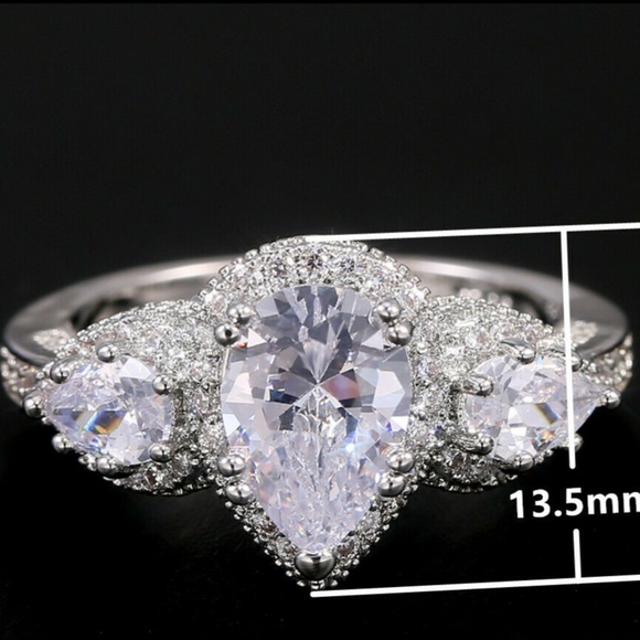 NEW 3 Diamond 925 Silver White Sapphire Ring - Picture 5 of 6